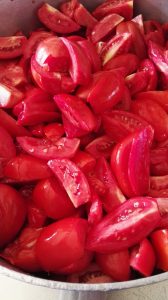 pomodori tagliati
